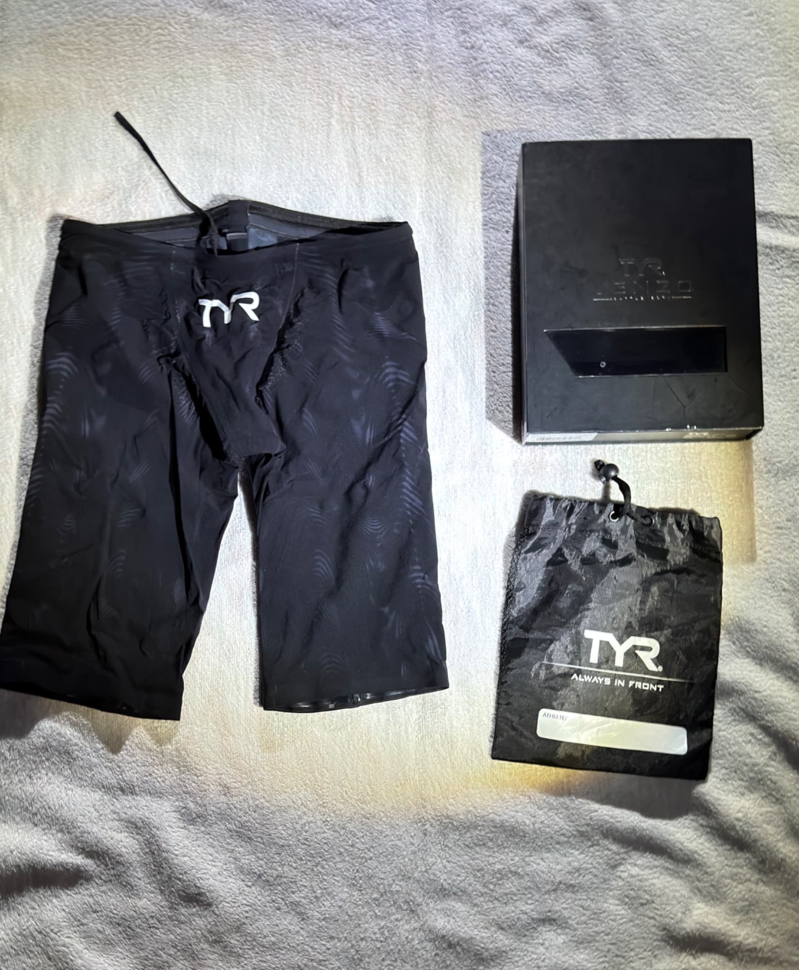TYR Venzo